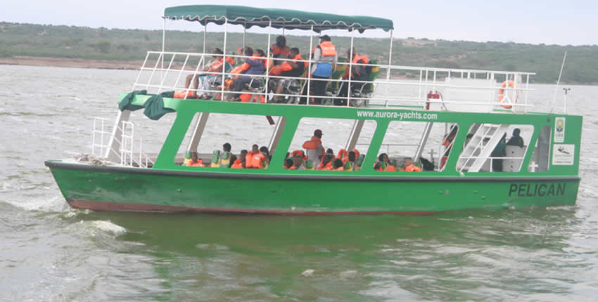 boat cruise in kazinga channel
