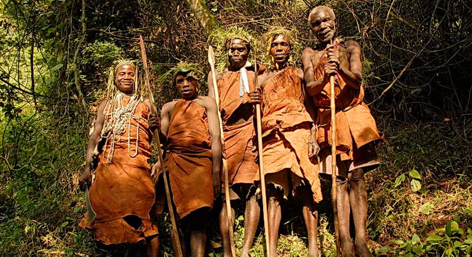 batwa trail in mgahinga